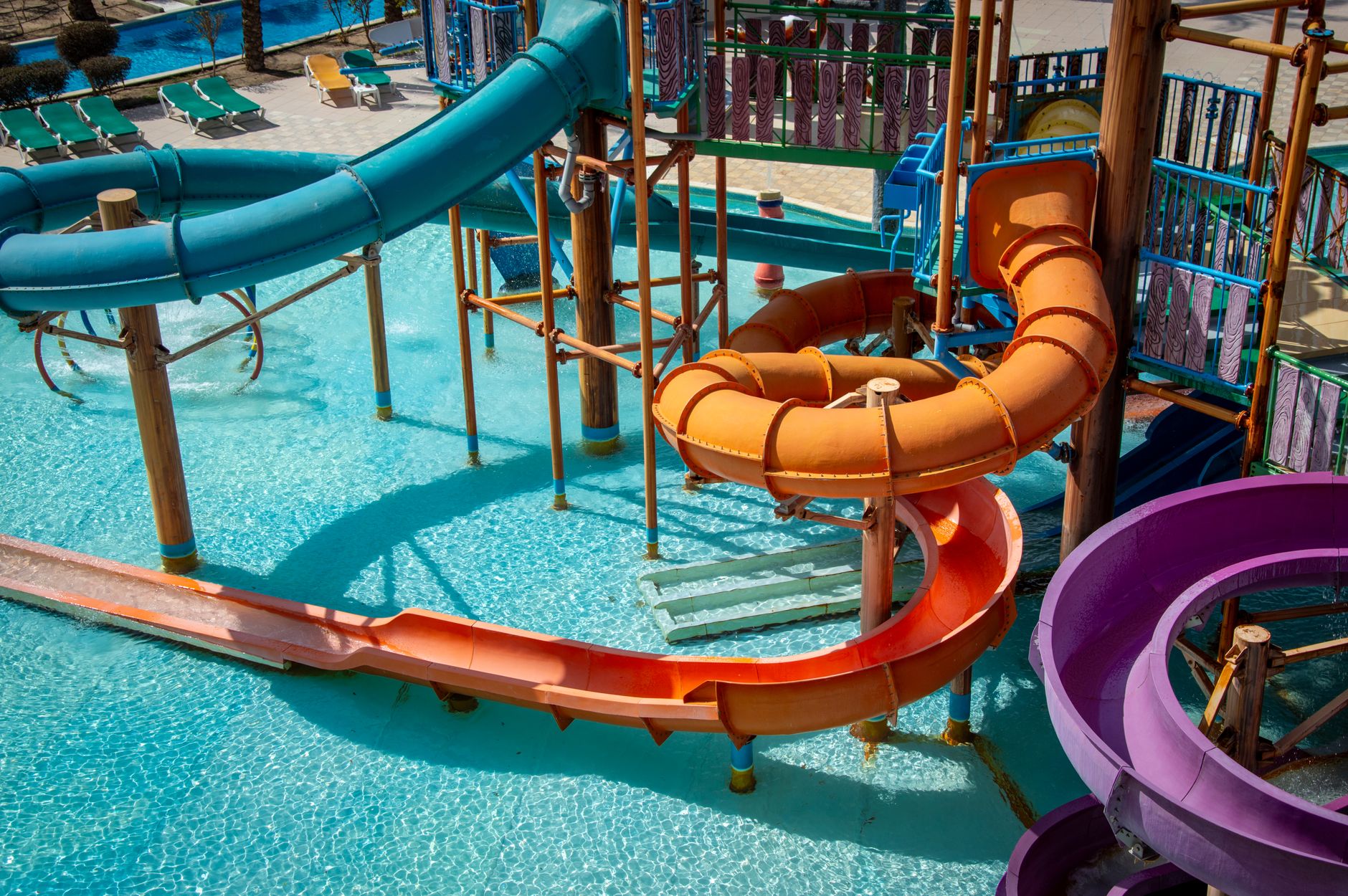 Camping La Châtaigneraie en Dordogne — camping familial avec piscine