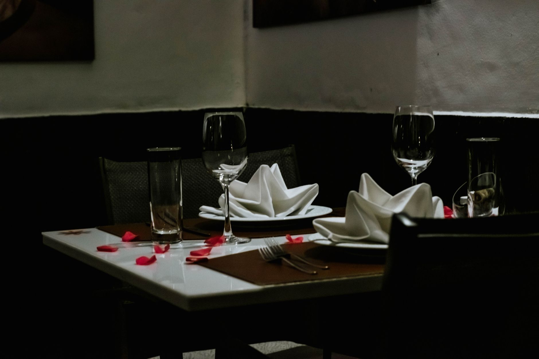 Où bien manger à Sarlat — table de restaurant gastronomique Sarlat