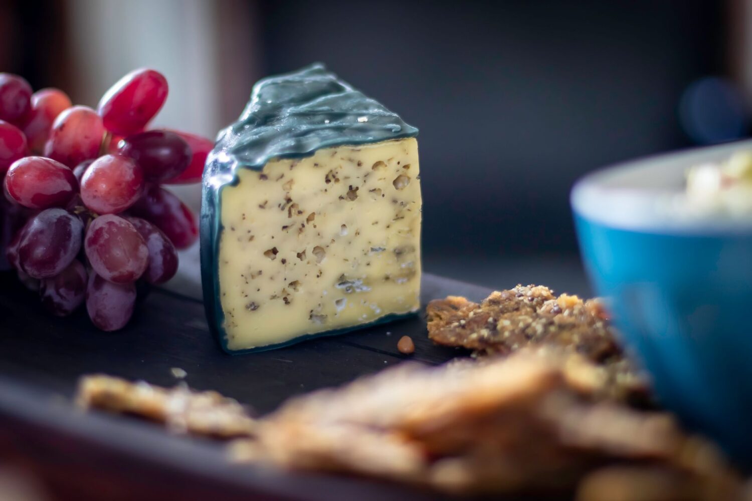 Quels sont les fromages à croûte noire et comment les reconnaître ?
