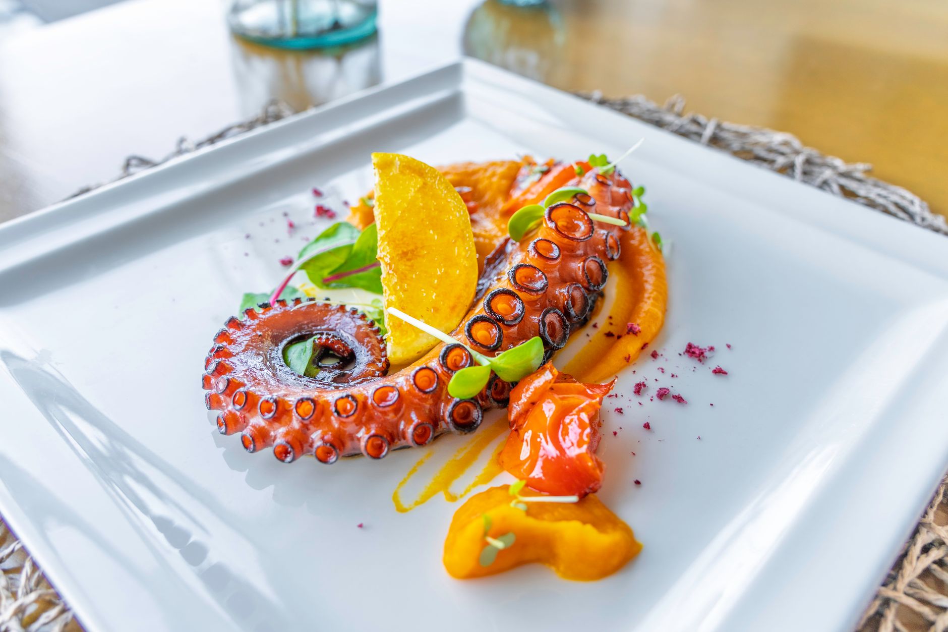 Restaurants gastronomiques à Saint-Gilles-Croix-de-Vie et dans les environs — plat de fruits de mer restaurant gastronomique